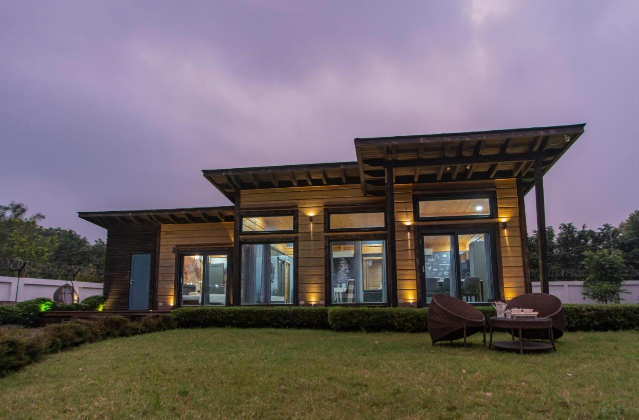 Saffronstays Paradise Pines, Dehradun - Cliff Villa With Valley & Forest Views Buitenkant foto